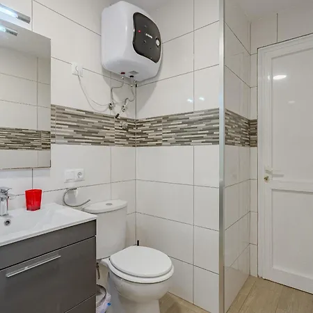 Lovely 1 Bed In K101